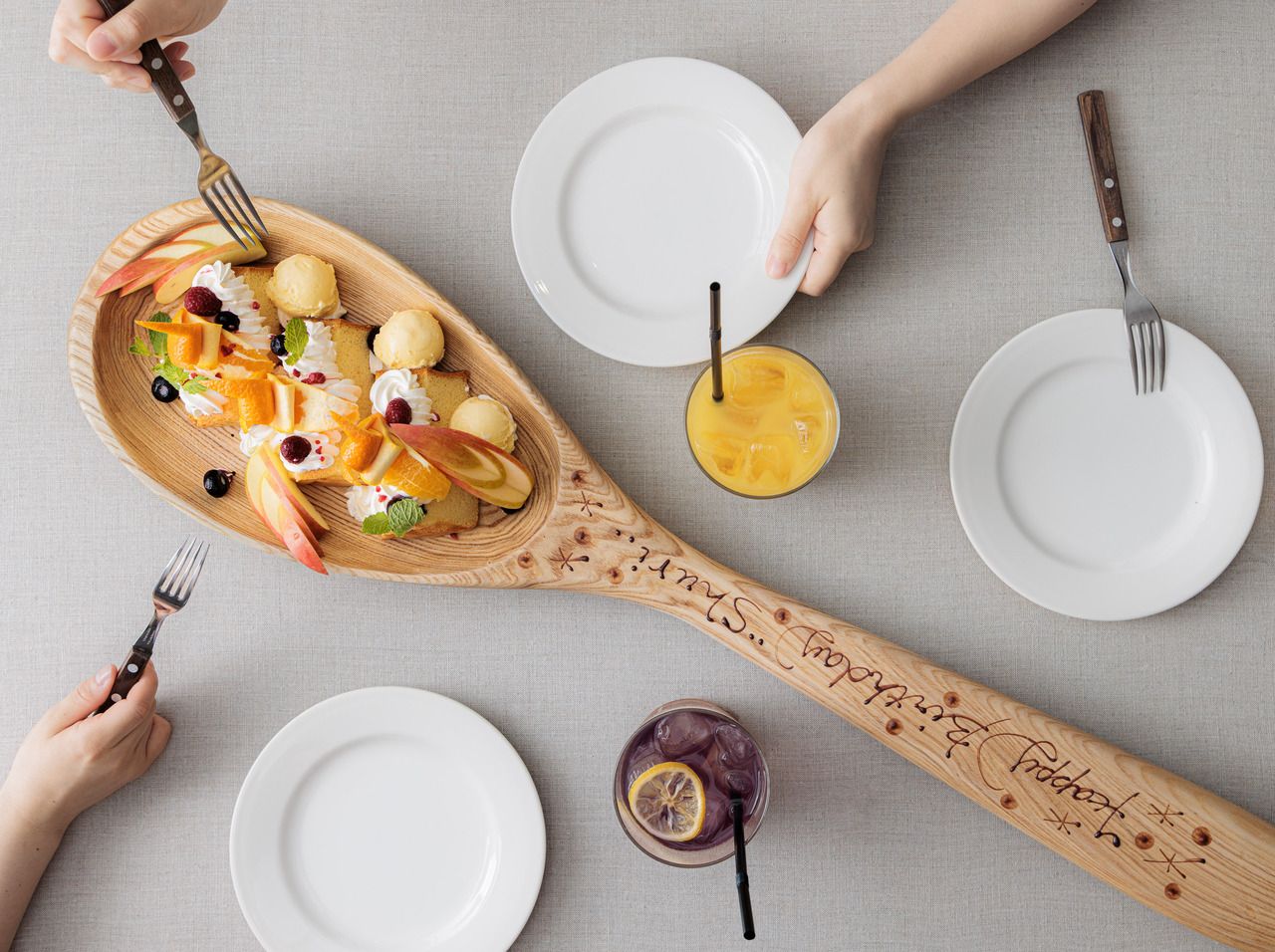 애니버서리 플레이트(2명분부터의 주문입니다)