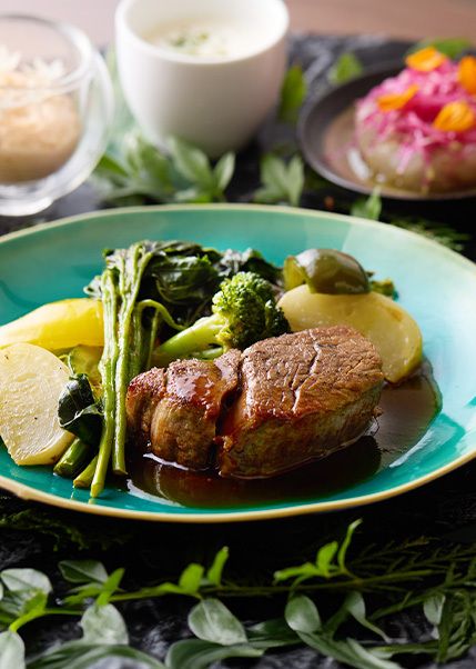  【3850円】季節のランチプレート 牛カイノミ肉