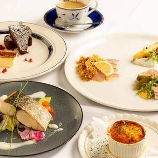 <a> Prefix course <4 selectable dishes></a>