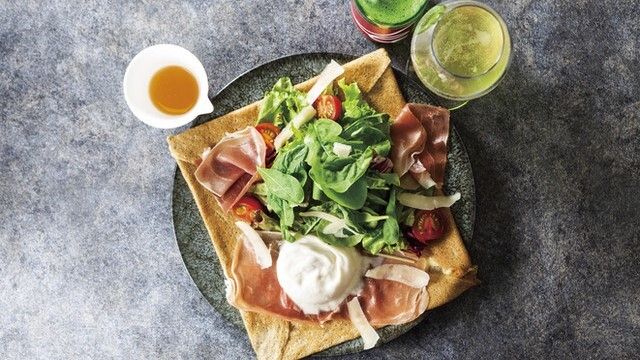 YOKU MOKU Aoyama Honten Blue Brick Lounge