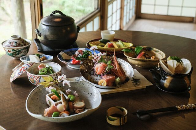 HAKONE RETREAT villa 1/f / JAPANESE RESTAURANT “HYOSEKI”