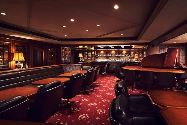 Cellar Bar / RIHGA Royal Hotel Osaka
