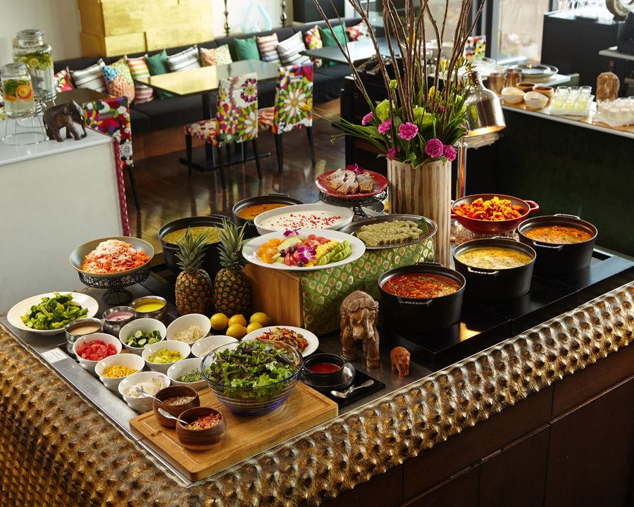 【平日ランチ11:00-13:30 予約席】インド料理×スパイスチャイ×デザート×サラダビュッフェ 2時間制