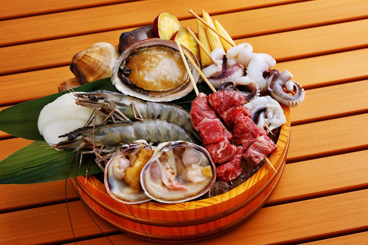 Kaiou Market Abalone and Today's Seafood Special with Awaji Veggie Set