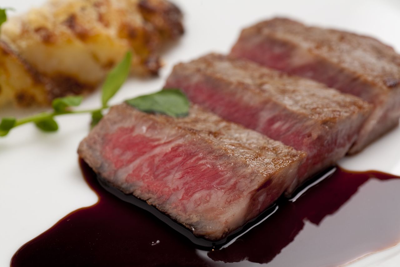 【ル・クールランチ】特選牛ステーキなど豪華食材と地元食材を満喫する全6品～WEB予約特典・乾杯ドリンク付き～