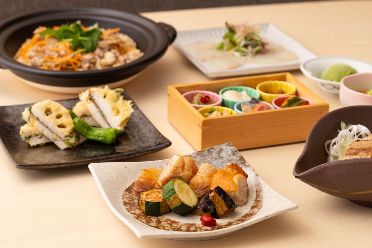 茶茶　季節のコース【彩】お食事のみ　8品　4180円