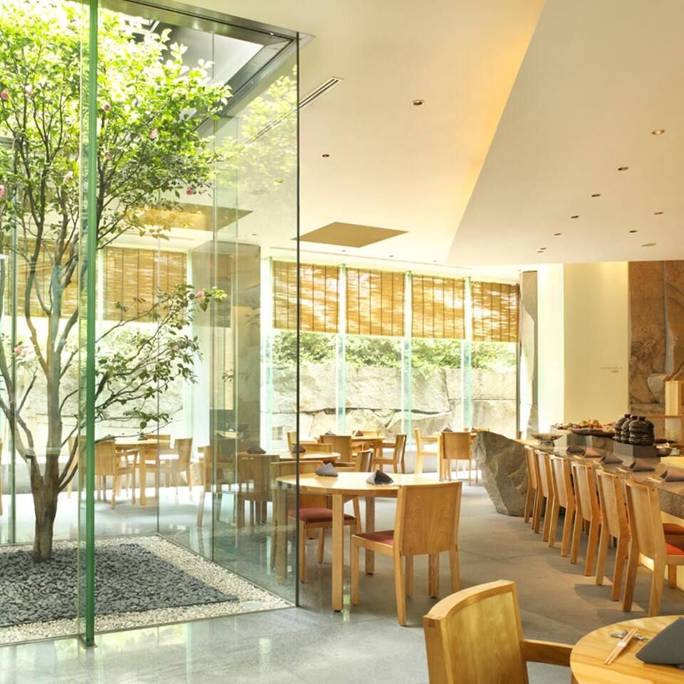 【Gogyou】A complimentary drink including Champagne! Special Ohmi beef lunch