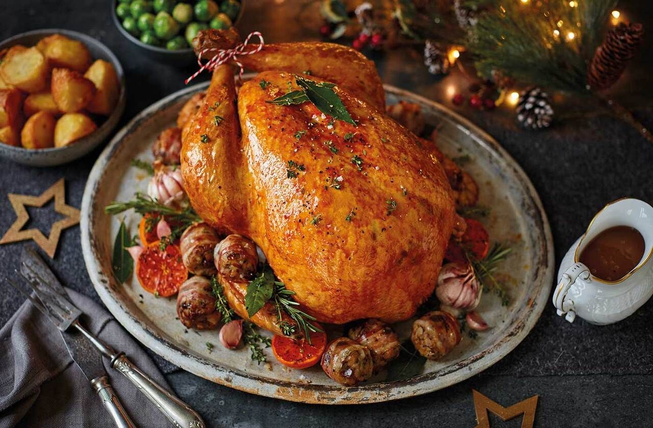12/25 [19:00-21:00] Christmas Turkey Buffet [with a glass of Sparkling wine]