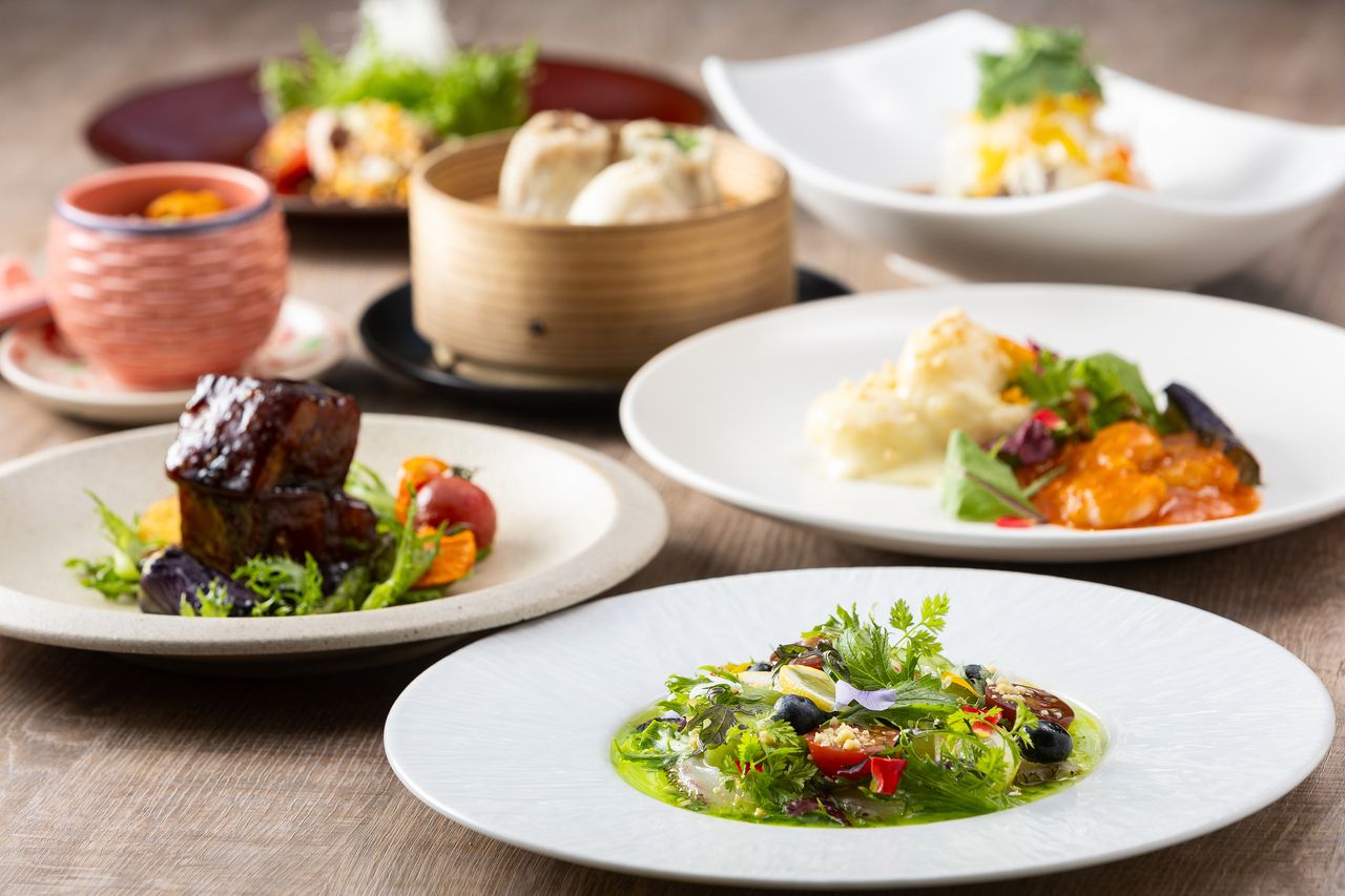 【THE Select 選べるメイン2品】創作ビュッフェ・スープバー・ドリンクバー付き人気ランチ