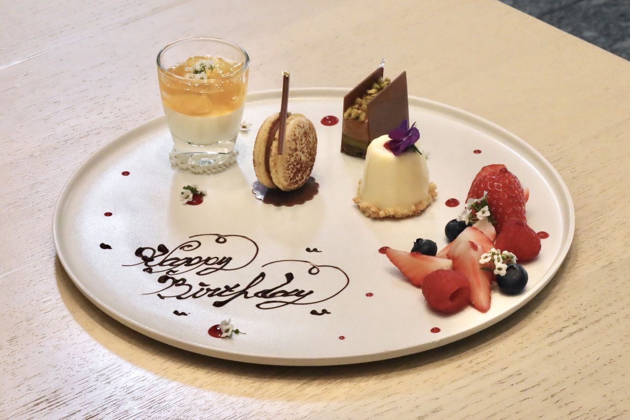 【dessert plate】 for Dinner Time