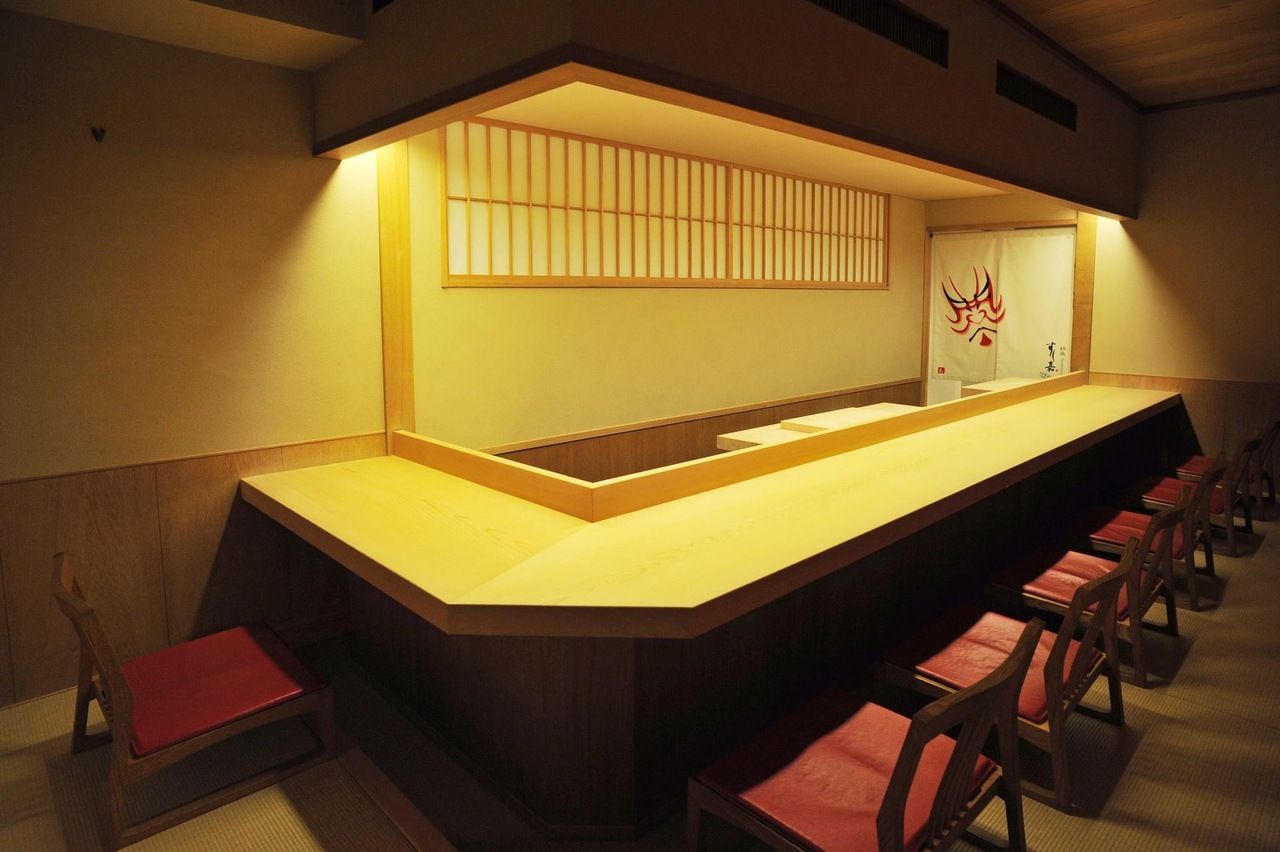 午餐 Omakase Cuisine 私人房間櫃檯承諾
