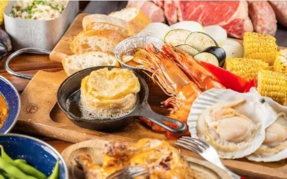 营业至下午5点（周五至周日、节假日、节假日前一天） 保证有带啤酒花园的豪华客房 【正宗！3小时BBQ套餐】无限畅饮