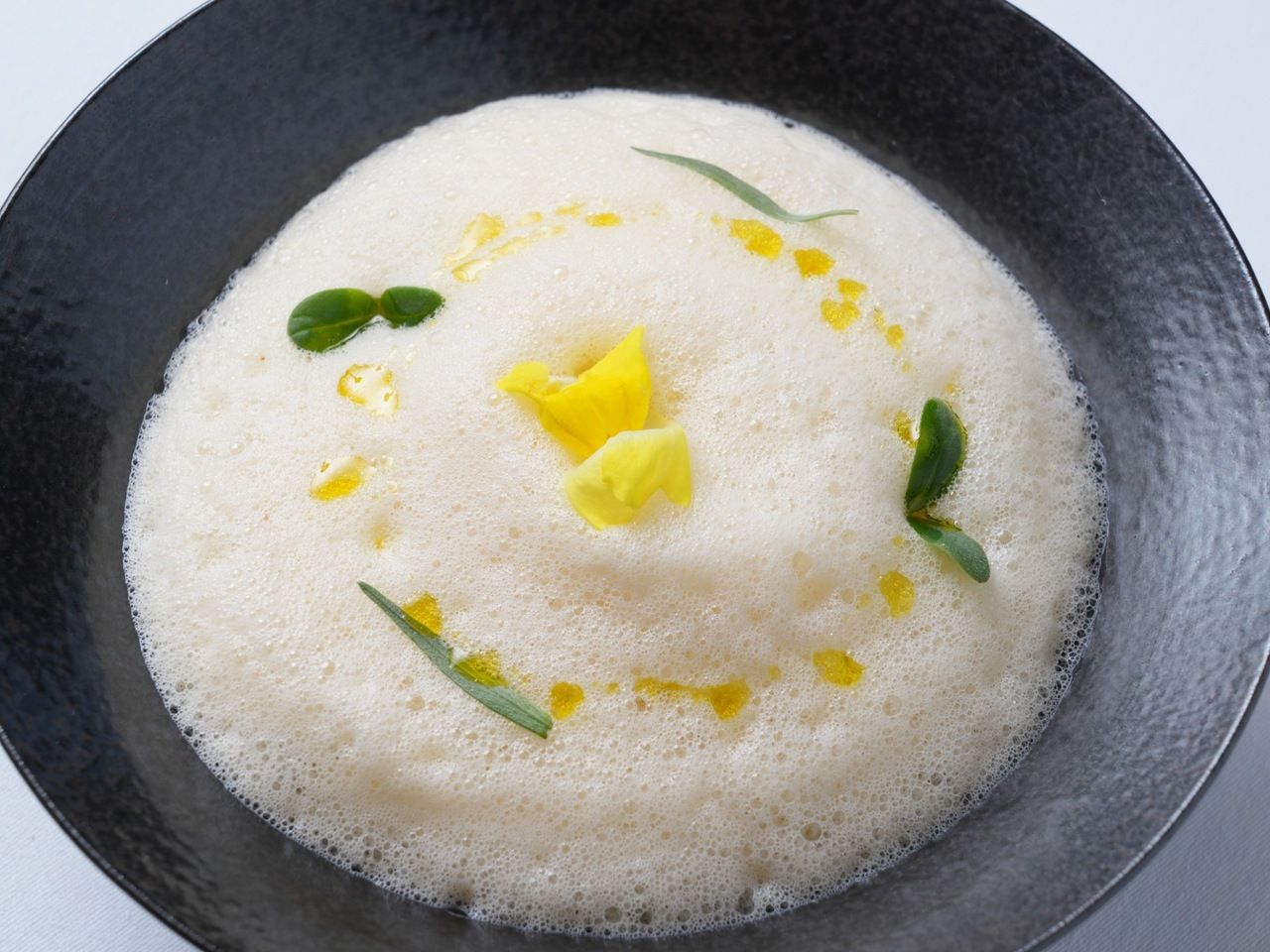 [March to May only]  Specialty course that combines tradition and innovation