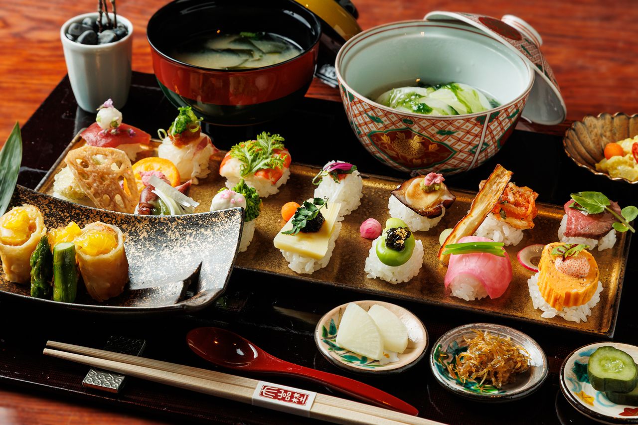 Temari sushi Gozen | Weekday lunch, limited to 10 meals per day