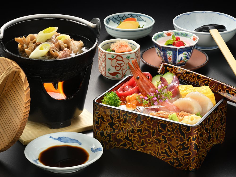 海鮮重と芋煮膳