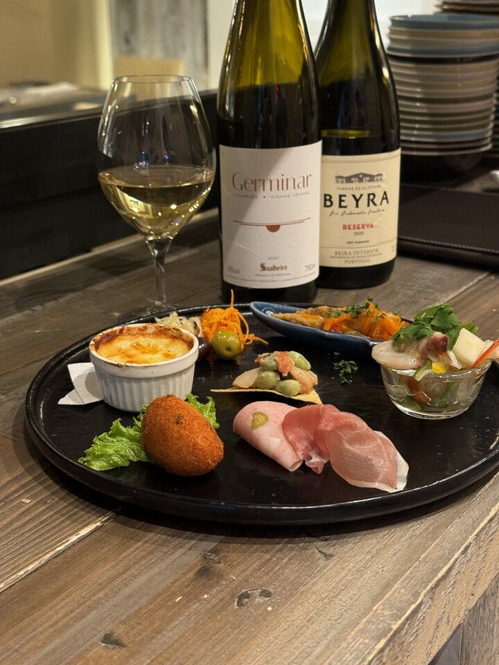 【ランチ】【ポルトガル前菜盛合せ《沢山の種類をちょっとずつ♪》メインはお魚かお肉をお選びいただけます！ポルトガル色たっぷりのお料理を揃えたゆったり過ごしたいお昼にピッタリのプラン】＜全6品＞