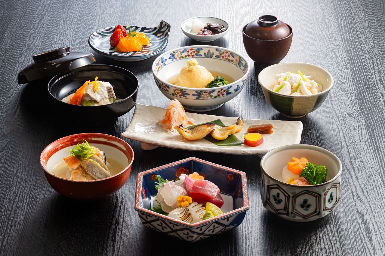 【雲海会席】 前菜、刺身、焚合、焼物、など