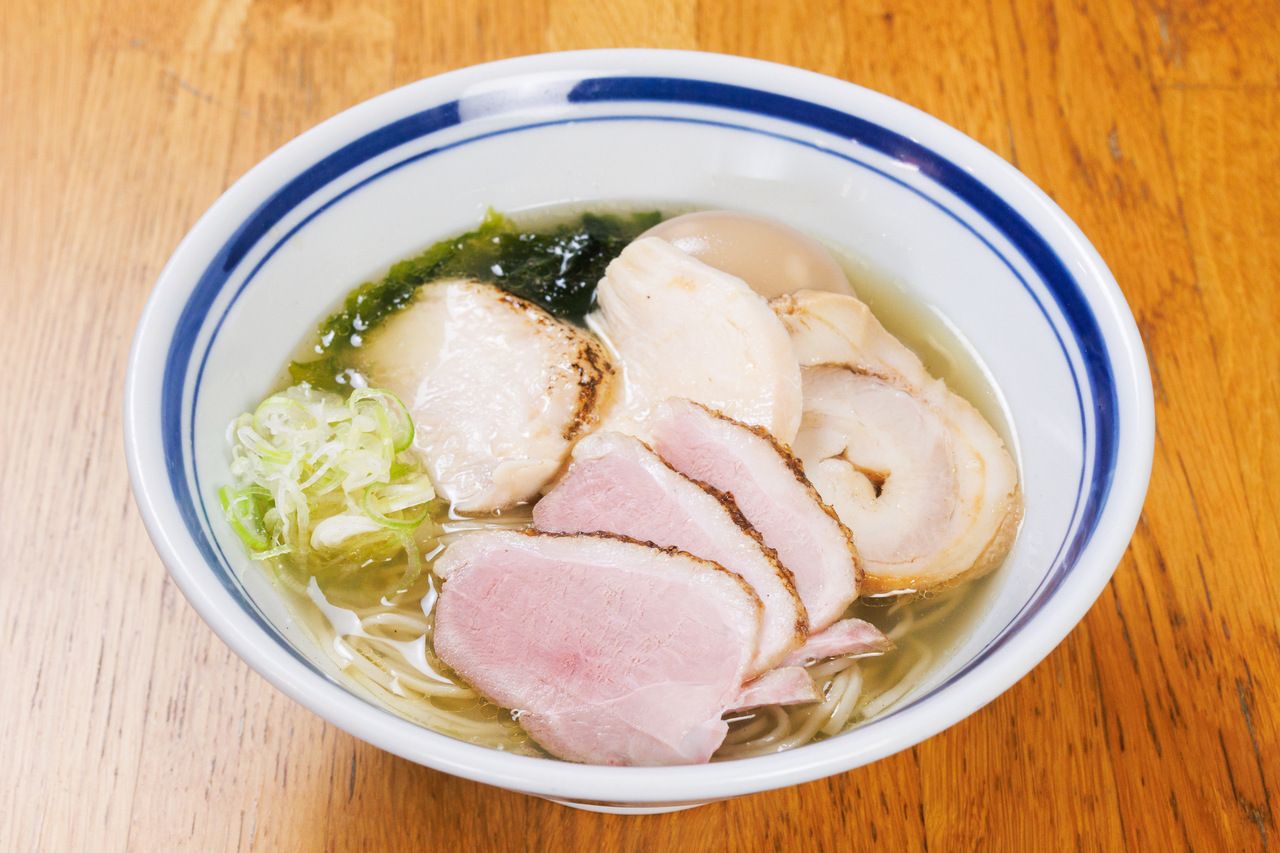 Salt soba with duck and seasoned egg (Reservation only)