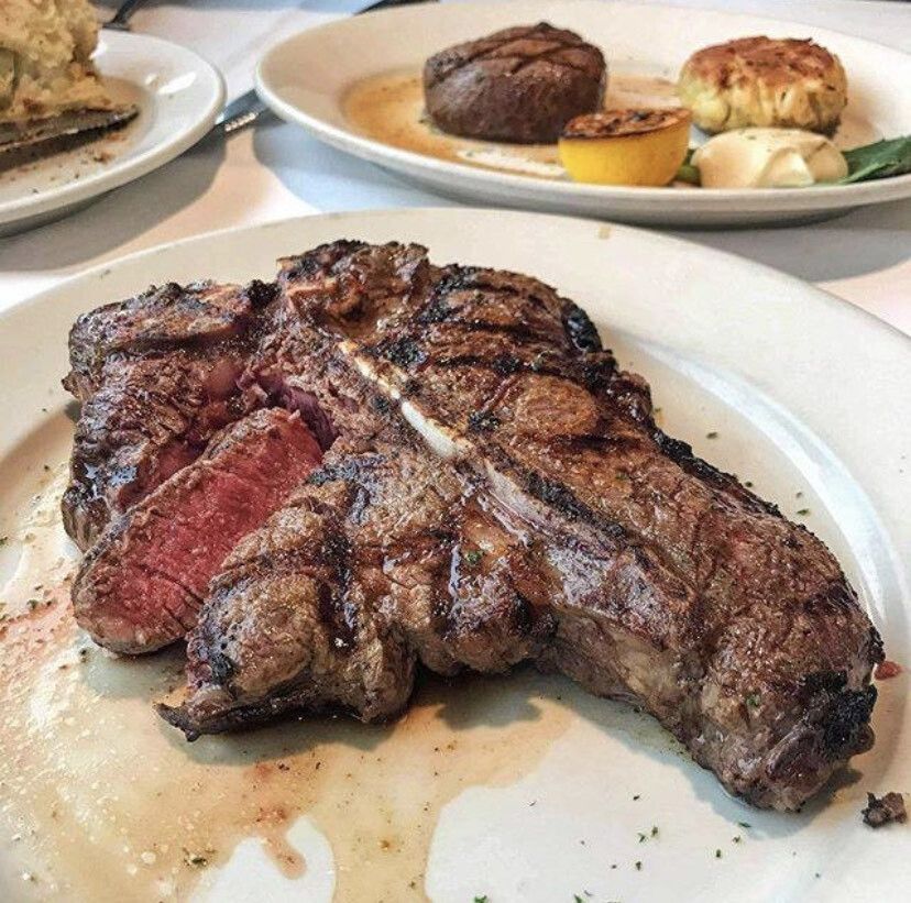 [Porterhouse Course] Includes a champagne toast! A total of 7 dishes including our specialty porterhouse, which allows you to taste both sirloin and filet, and a 3-dish dessert platter