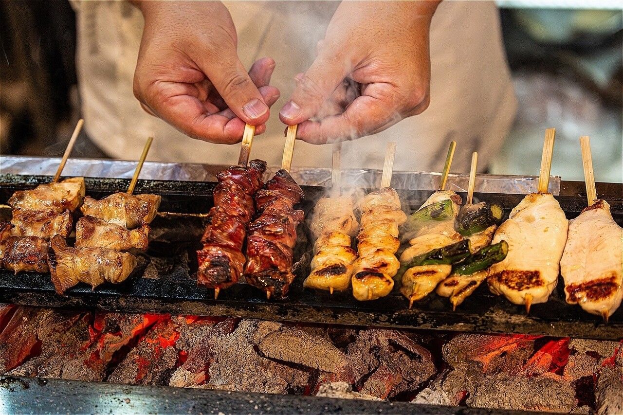 期間限定！！飲み放題付特別コース【木ノ子の鴨しゃぶと串「名物」コース】佐田十郎の名物をぜひ！先付け3種、佐田十郎の串焼き5種、手羽先一夜干しの素揚げ、サラダ、木ノ子の鴨しゃぶ余った出汁で雑炊で〆れる計12品