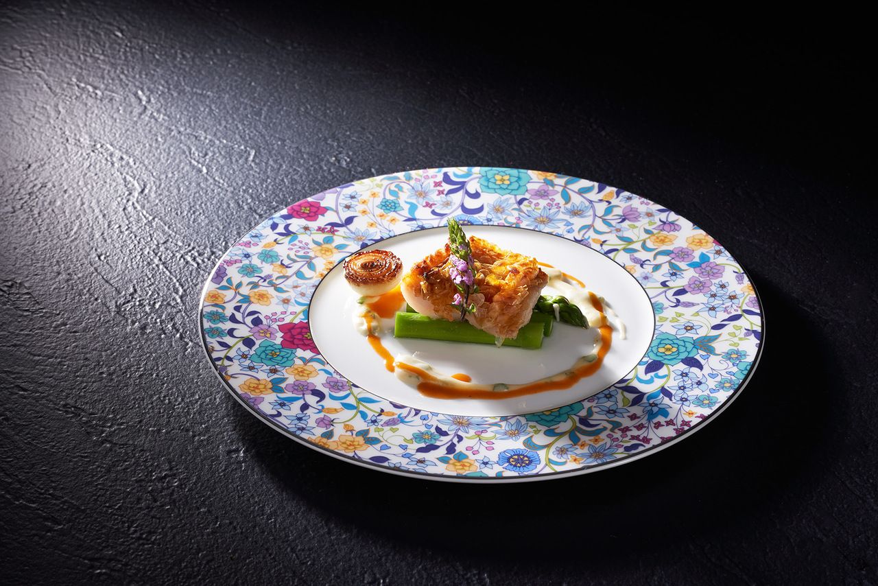 Course of fresh fish from the market and beef sirloin from Niigata prefecture on the designated ranch