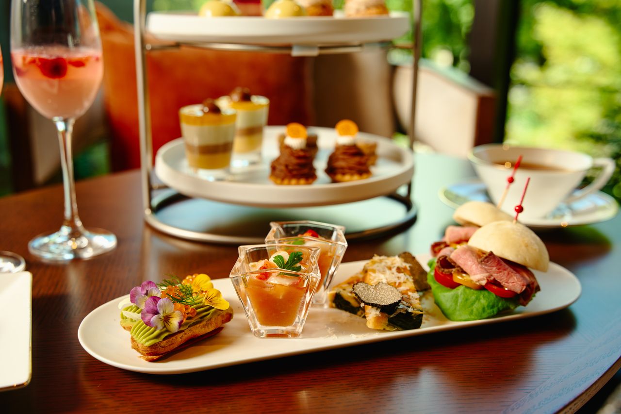 ピエール・エルメ・パリ コラボ TIAD Afternoon Tea ～2025 Winter～ 15:30～