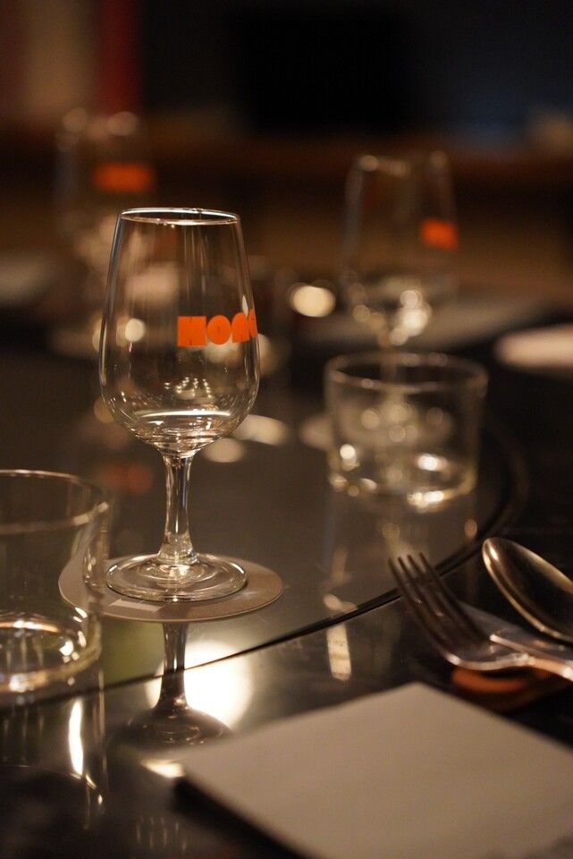 接受预约（最多4人）