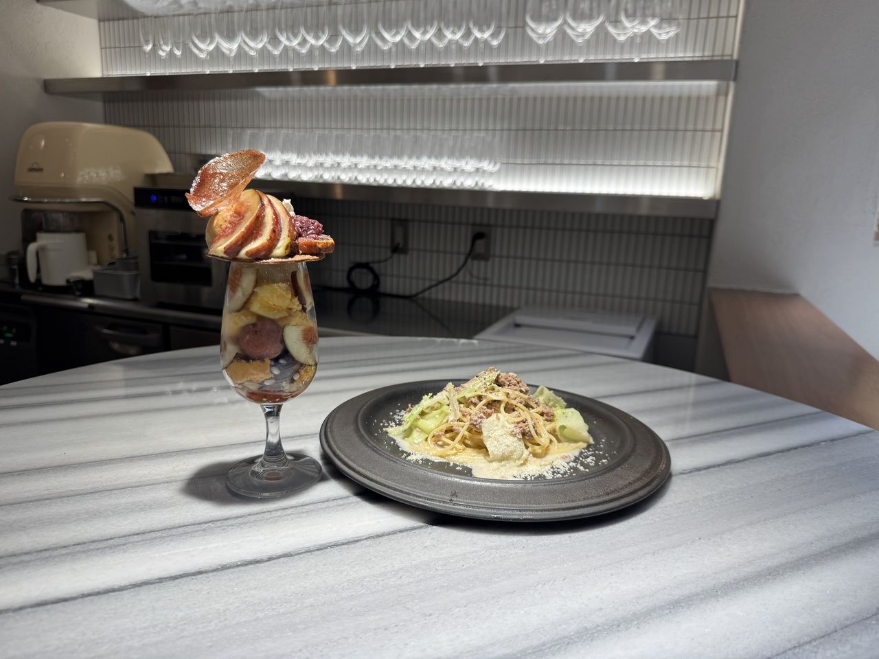 季節のパフェ＆ハーフパスタセット