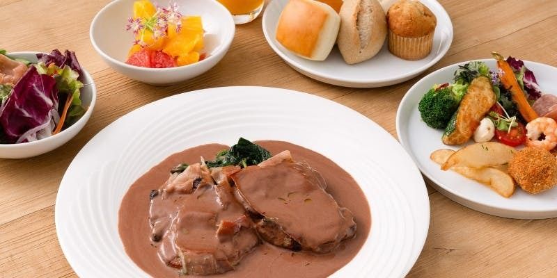 【自助餐+肉类菜肴】无限量供应的意大利自助餐，包含开胃菜和肉类菜肴