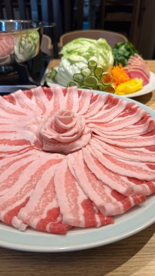 คอร์สชาบูชาบูหมูอากุ