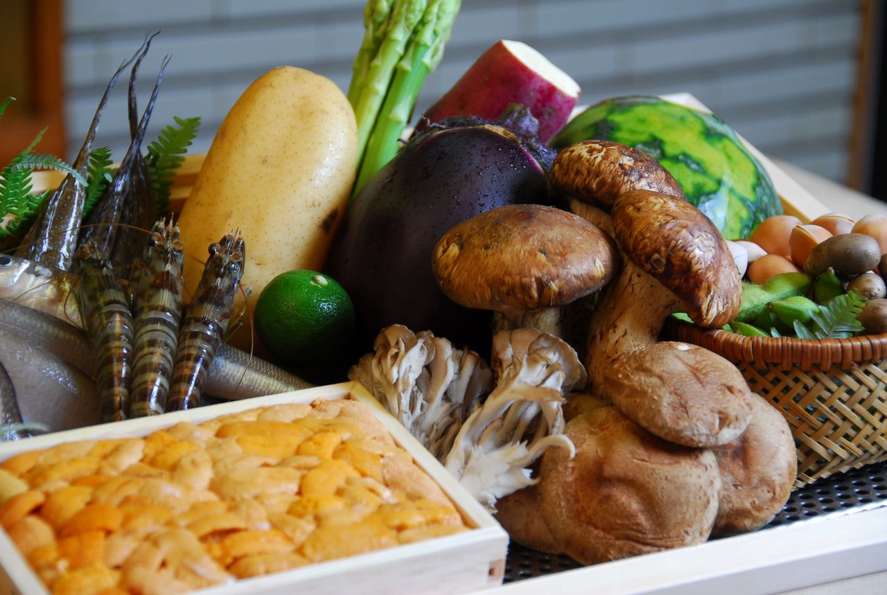 Lunch / Counter Seating
