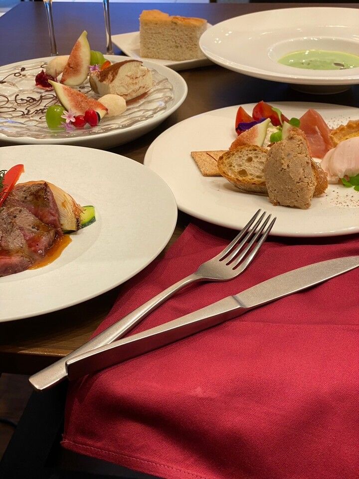 豪華午餐套餐+咖啡&茶無限暢飲方案