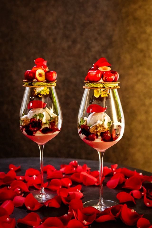 Seasonal Fruit Parfait with Choice of Drink — Available from November 25