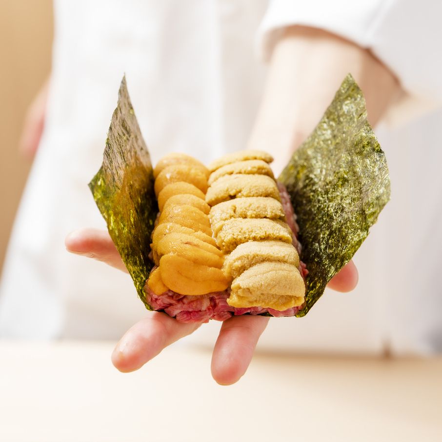 From October 1 — Private room guaranteed!【“Special Wagyu Tenderloin and Uni” Course】“Wagyu Uni Yukke Dog — double row of uni” “Two-region tasting of selected Wagyu tenderloin” “The ultimate Chikamitsu Rice — uni, crab, ikura, and wagyu”