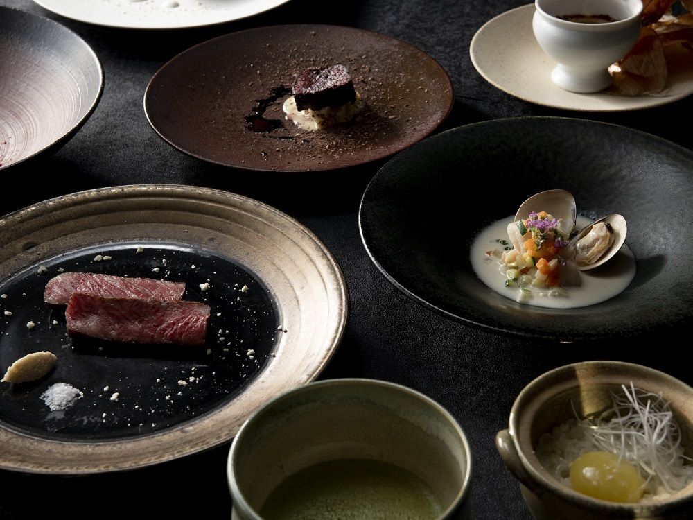 【周年纪念套餐】包含祝酒词和特别祝福甜点的私人套餐