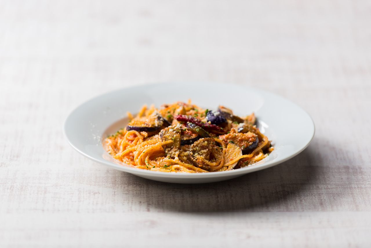 DINNER SHARE COURSE (6 dishes total) [Includes a toast of sparkling wine]