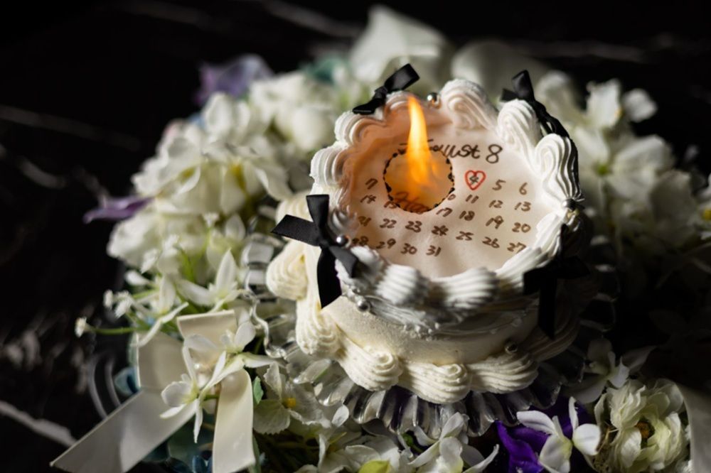 [Gourmet Dinner BD-B] Includes a burnaway cake with a surprise message that appears as it burns and an anniversary cocktail! 8 dishes and 5 plates including "Grilled Select Beef x Herb-Breaded Red Sea Bream" 