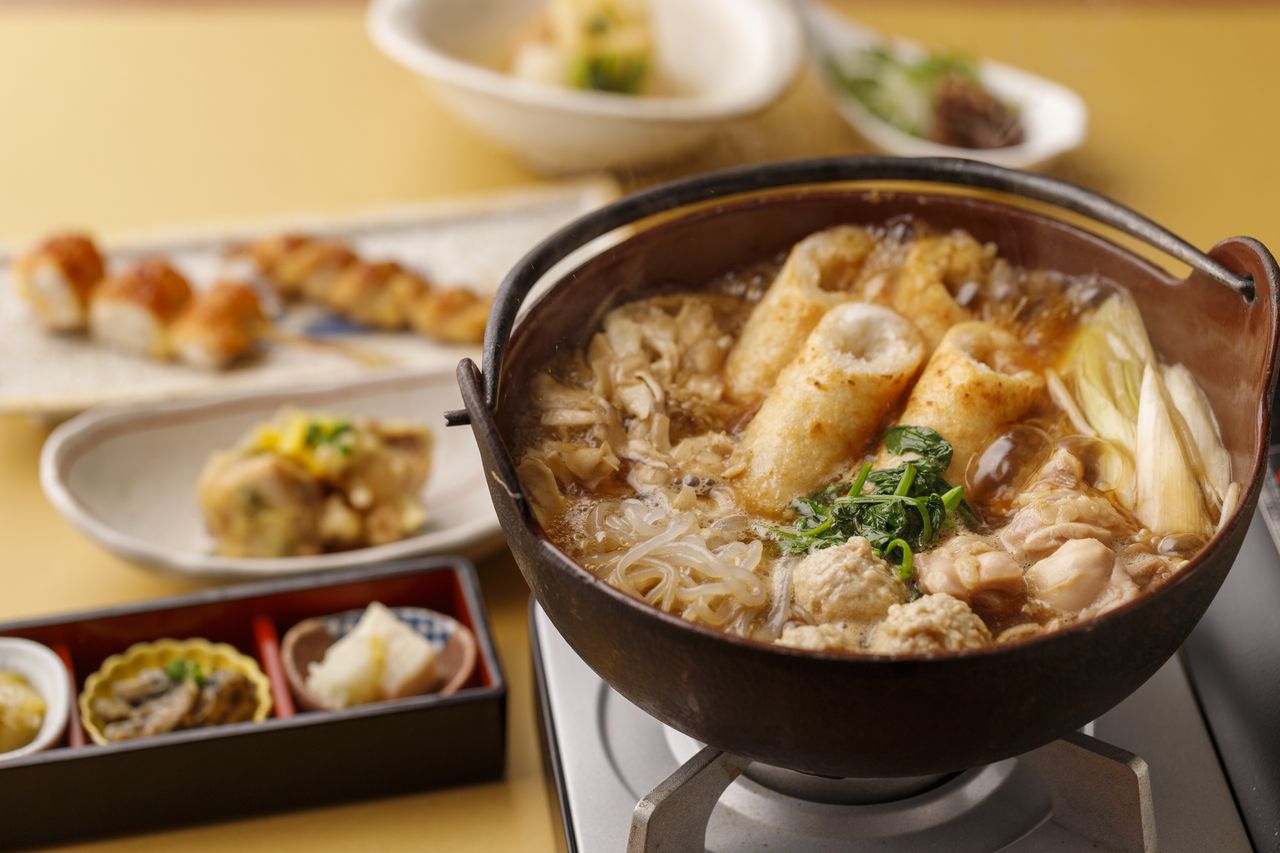 【秋田郷土鍋×選べる日本酒・焼酎含む豪華2時間飲み放題付き】今井屋究極のきりたんぽ鍋や比内地鶏串などを嗜む会席全7品