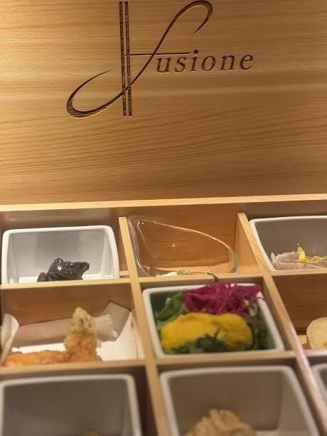 前菜９種類と炭火メイン・パスタのディナーコース