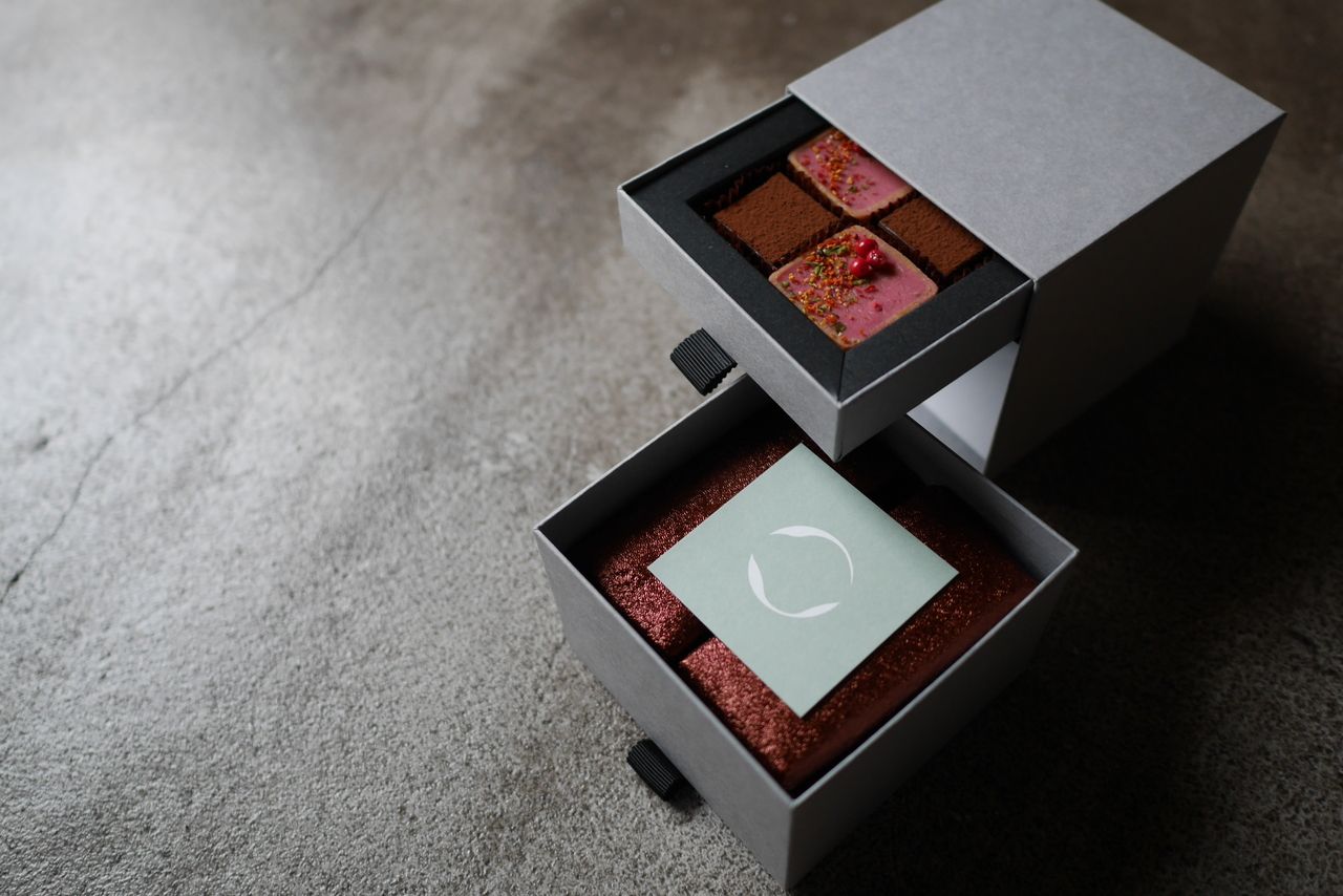 Raw Chocolate & Rum Raisin Butter Sandwich Reservation