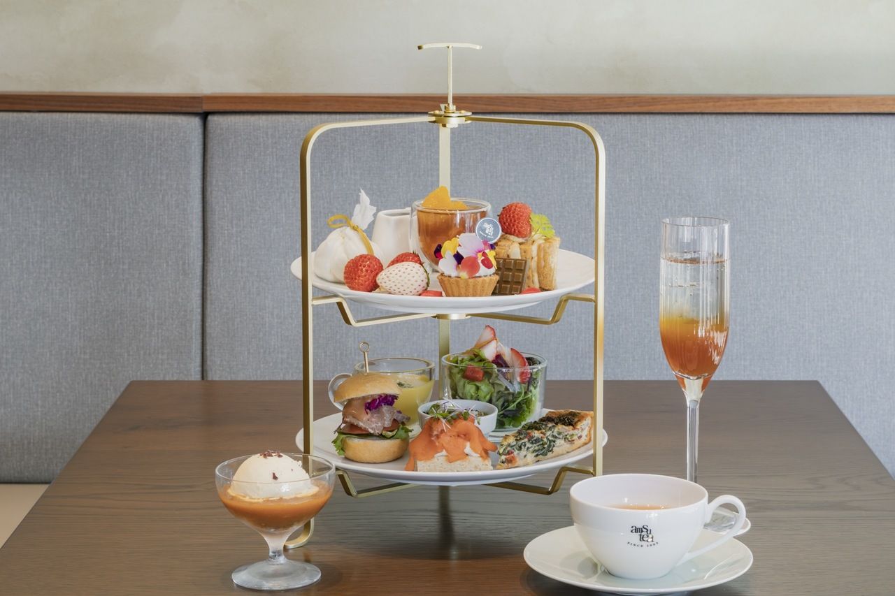 ブルーミング・スプリング・アフタヌーンティーセット (土日祝 13:30〜)