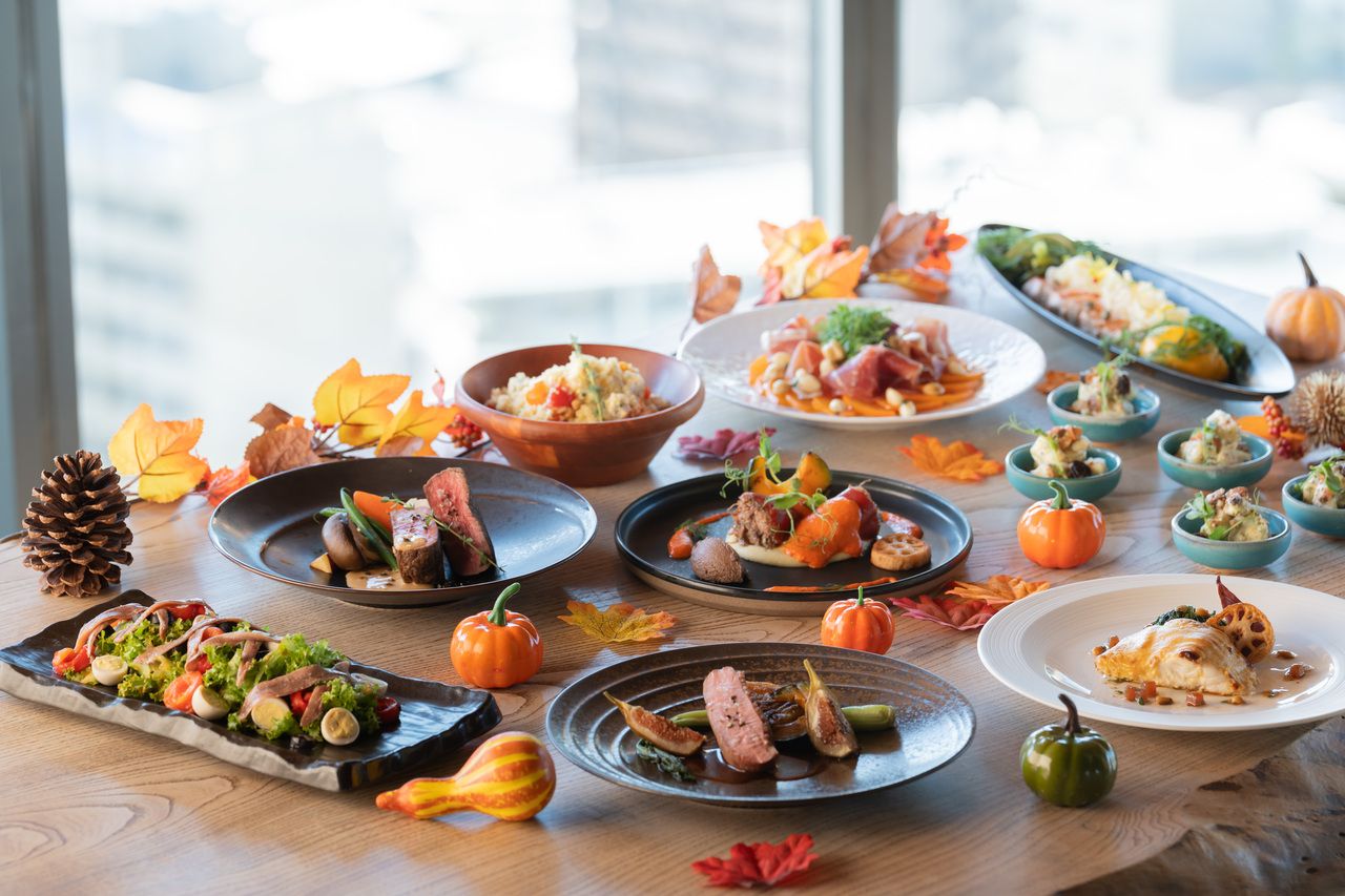 ＜Weekdays＞Lunch Buffet with a Choice of Main Dish