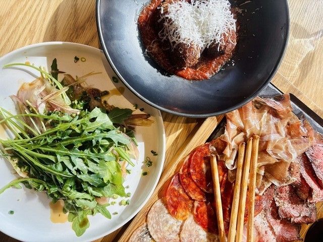 For 6 people or more [Casual Course 2,750 YEN] Perfect for wedding receptions. A light, casual course with appetizers as the main course!