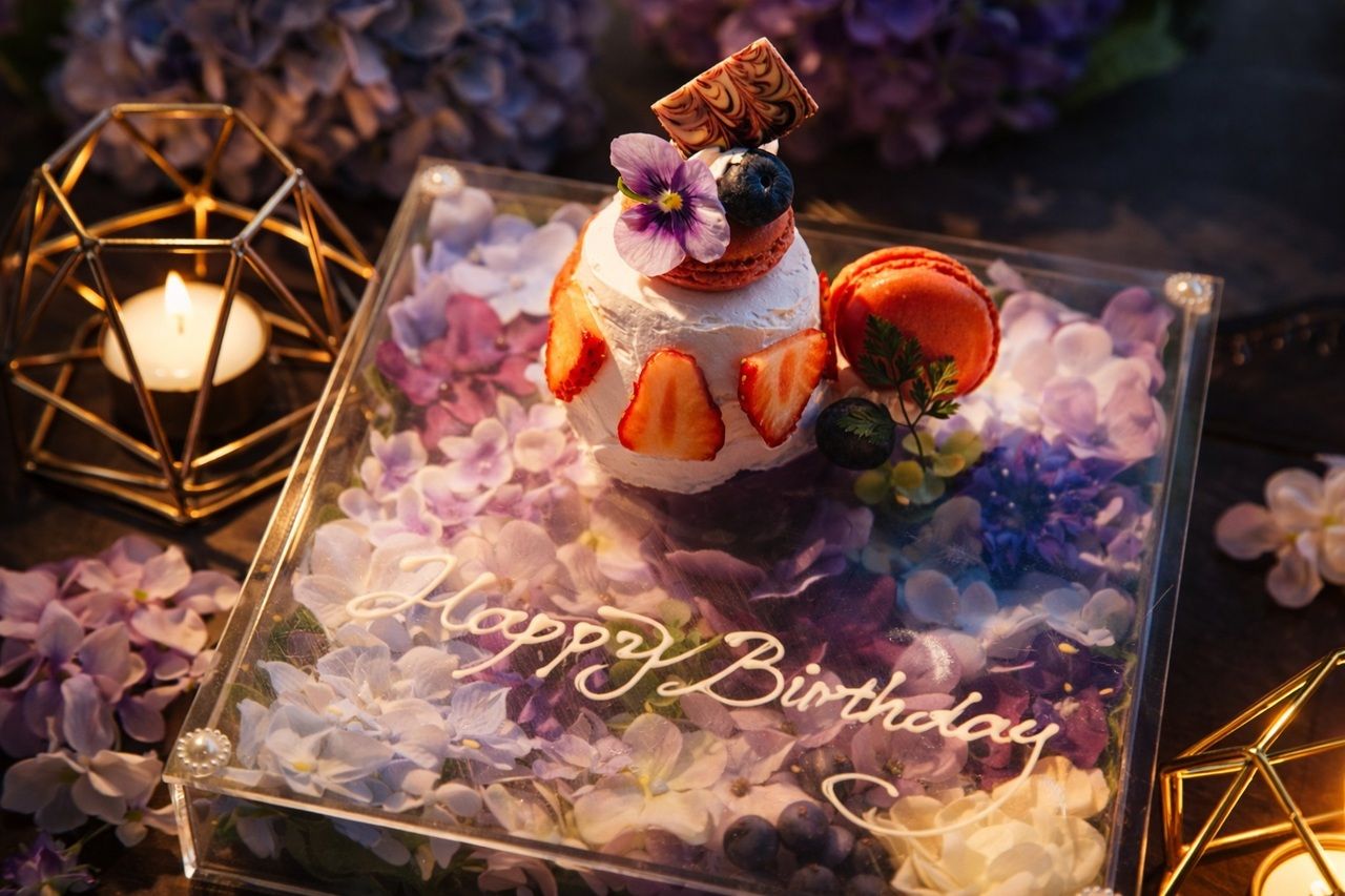 [Anniversary ~ Hydrangea in full bloom ~ (April 14th~)] Includes a toast with an original cocktail ☆ Celebrate with a hydrangea flower box ★ Special spring course (with a toast and strawberry heart cake)