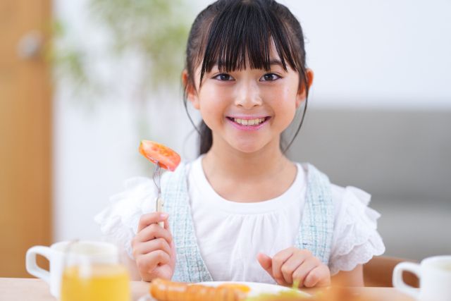 6/1～ディナーブッフェ：小学生  3,000円 