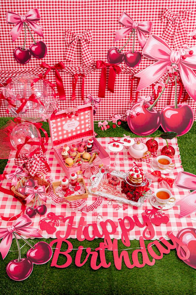 ピクニック席🍒Cherry Afternoontea