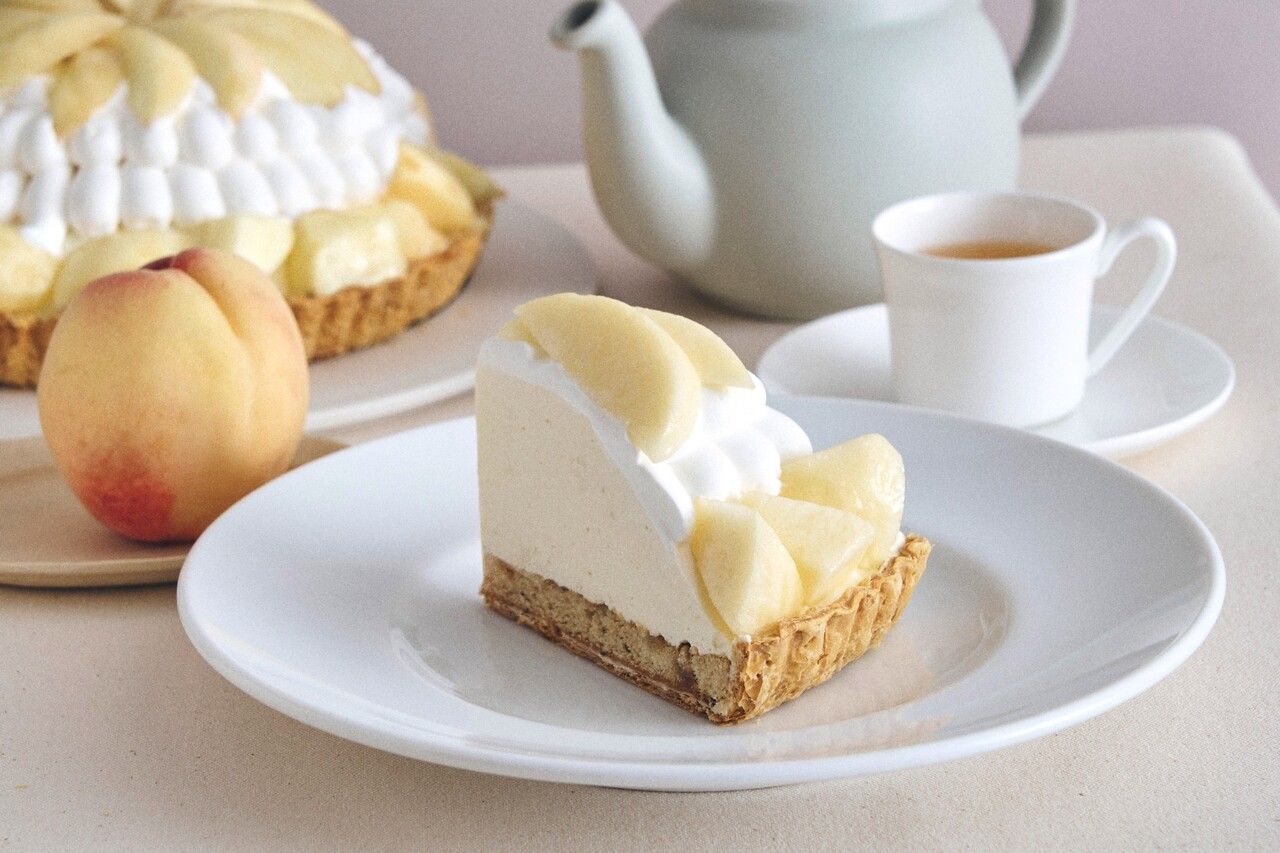 【Starts 7/1】 Drink Set / Fresh White Peach and Bergamot Mousse Cake Pie