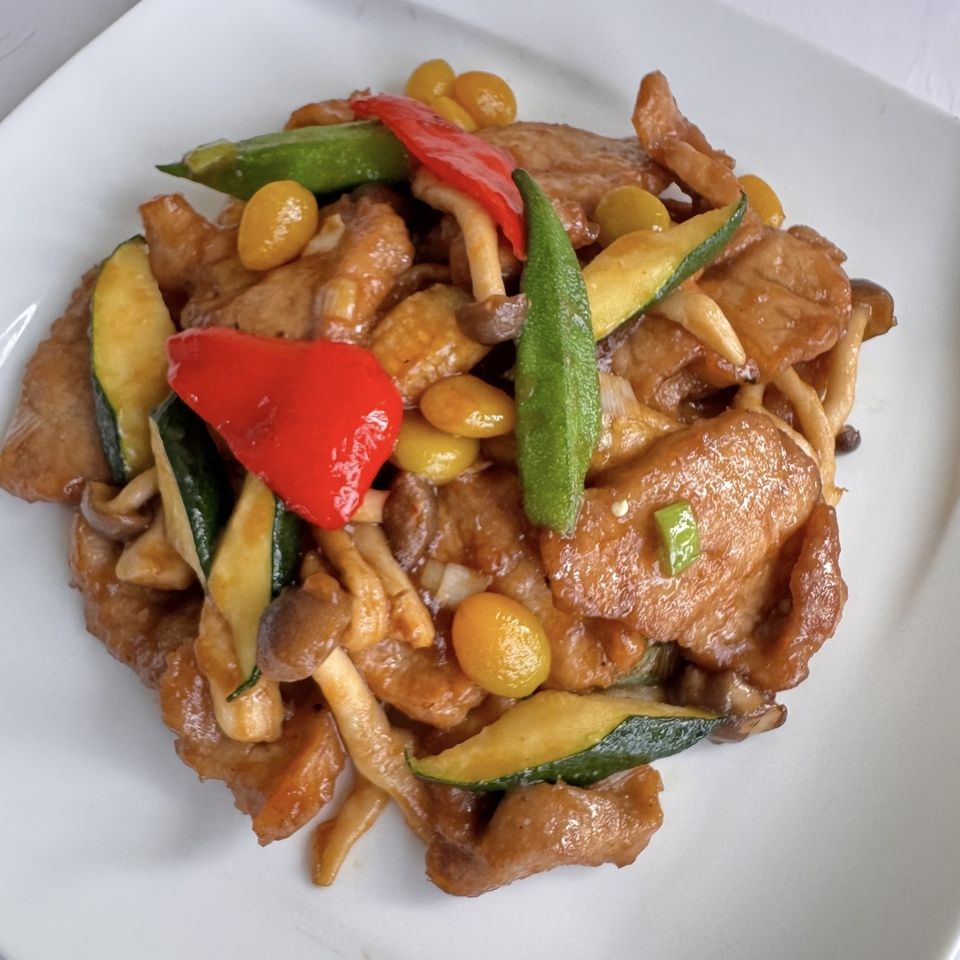 9-11月【秋宴会】豚ヒレ肉と銀杏炒め・名物！担々麺入りコース／飲み放題付 6,000円