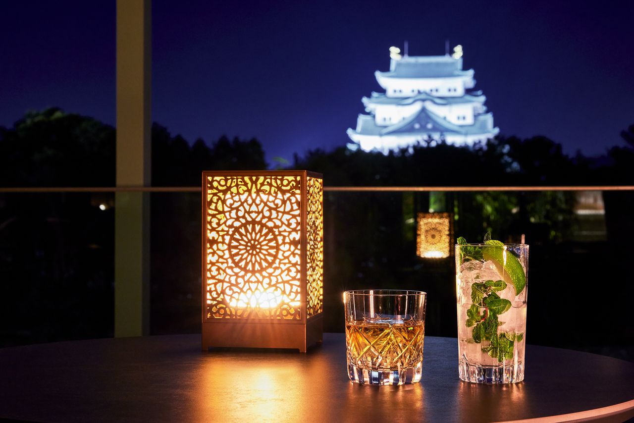 【Happy Hour】Breathtaking views of Nagoya Castle | 3 types of snacks + 2 selectable drinks (Weekdays 5 PM–7 PM)