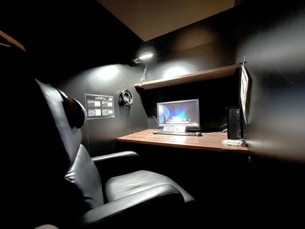 ブース席(リクライニング)